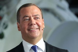 Smrtka už dýchá tomu bastardovi na krk. Medvěděv zveřejnil zvrácený vzkaz Zelenskému - Novinky